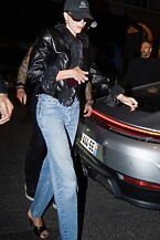 Hailey Baldwin Seoul October 25, 2026 – Star Style